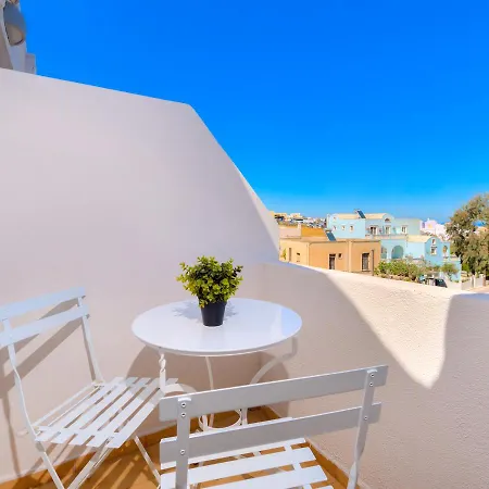 Alexander's Great View Aparthotel 3*